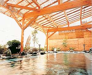 【伊東園ホテルズ】南国ホテル：ひろ～い露天風呂でございます。もちろん温泉です。