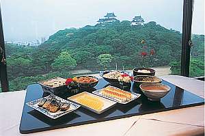 朝食バイキング紀州路コーナー　和歌山城を一望できる