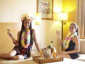 �O�A���v���U�z�e���iGUAM PLAZA HOTEL�j�F�ɏ�̃o�J���X�Ɋ��t�I