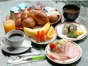 �z�e���N���X�^���L���F���H�͌y�H�o�C�L���O�ɂČ䗘�p���������܂��B