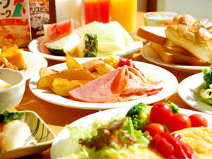湘南国際村センター：*【朝食（一例）】朝からたくさん食べて、元気いっぱい★