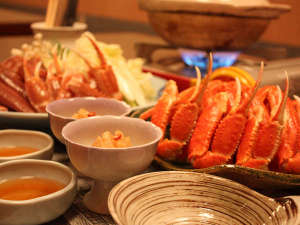 砺波ロイヤルホテル：身も心も温まるカニ鍋…食べ放題でさらにうれしい！※写真はイメージです