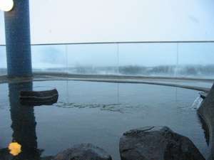 オホーツク温泉　ホテル日の出岬：冬の露天風呂