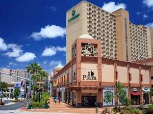 �A�E�g���K�[�O�A�����]�[�g�iOUTRIGGER GUAM RESORT�j�F�V���b�s���O���[���y�U�v���U�z�̓��r�[�����I����������y�X�V���b�s���O��