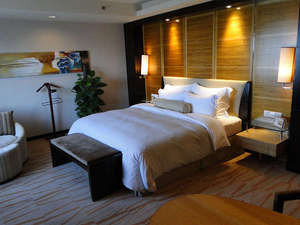 �����o�ف^���C���{�[�z�e���iRainbow Hotel Shanghai�j�F�G�O�[�N�e�B�u�f���b�N�X���[��