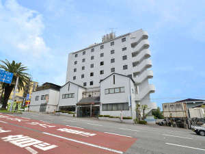 Hotel Tsurumi