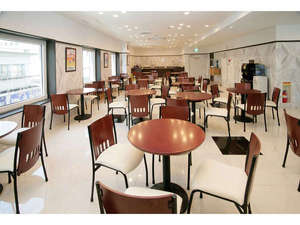 �����C�����R���ʁiTOYOKO INN BUSAN SEOMYEON�j�F���H�͊ؐH(����,���z��,�؍���������3),�m�H(�p��,�R�[�q�[,���ݕ�,�T���_,�\�[�Z�[�W��)���񋟂���܂��B