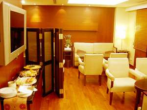 �\�E�����C�����z�e���ᖾ����iSeoul Royal Hotel�j�F�G�O�[�N�e�B�u���E���W�^�P�S�e�@���r�W�l�X���p�ɕ֗�