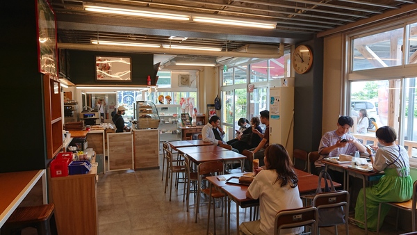 Cafe 金次郎