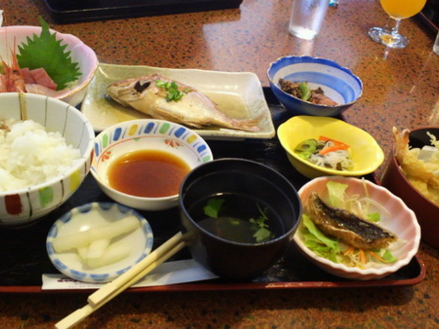 魚山亭