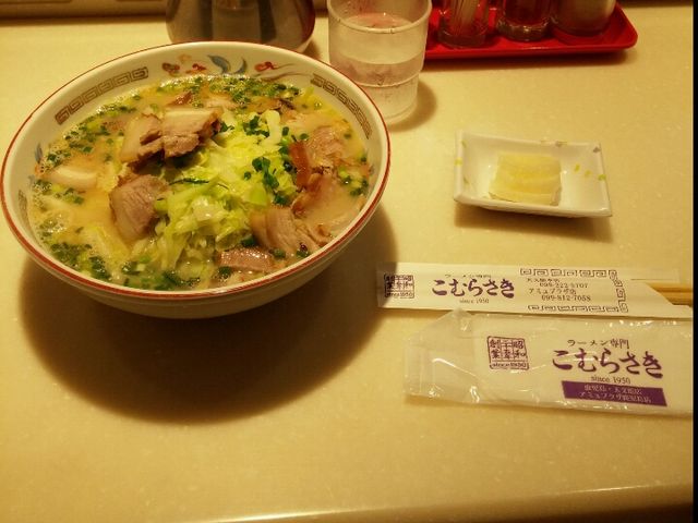 清潔なお店です。_こむらさき