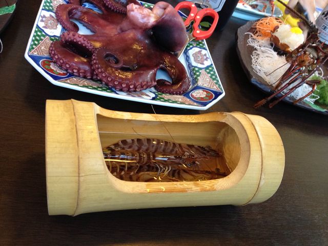タコと生きた車海老_日間賀島