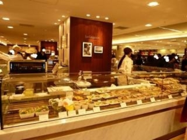 接客風景_伊勢丹新宿店