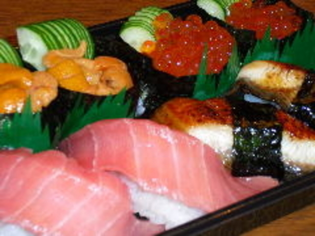 ★厚切りの新鮮ネタが自慢!★_太郎兵衛寿司