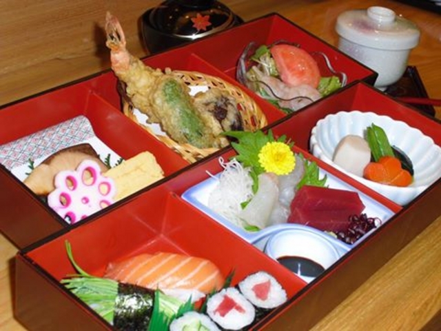 ランチにオススメ♪
【さつき御膳 1680円】_太郎兵衛寿司