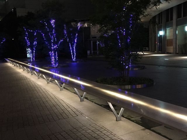 なかなかいいふいんき…ついてて長いできます_堂島リバーフォーラム