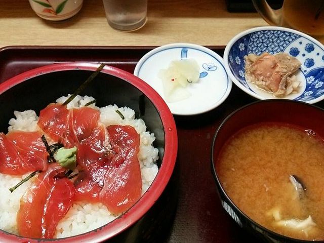 まぐろのづけ丼_まぐろや