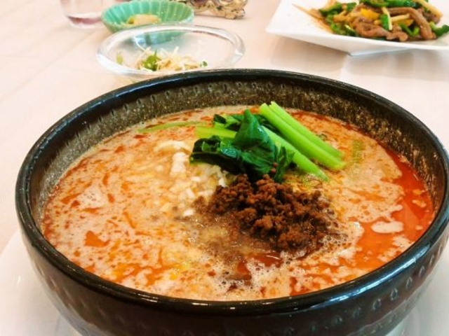 濃厚胡麻ベースとシャキシャキ青梗菜が旨い♪担々麺のそぼろ880円_中国料理 龍王