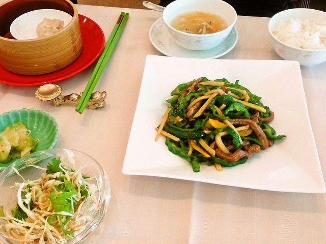 選べるランチメインは青椒肉絲1300円_中国料理 龍王