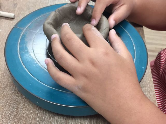 製作中です(*^_^*)_アートファクトリー陶芸教室