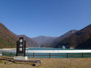 タックさんの深山ダム湖の投稿写真1