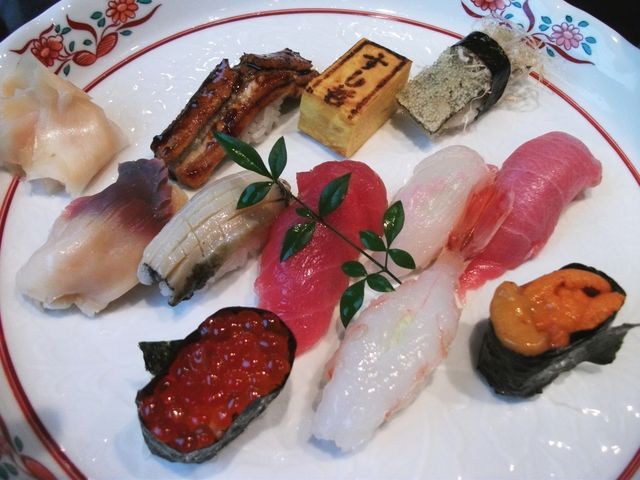 すし哲