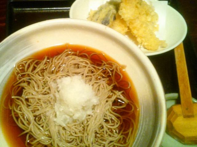 『お蕎麦』。冷も温もあります。_すし土風炉 銀座一丁目店