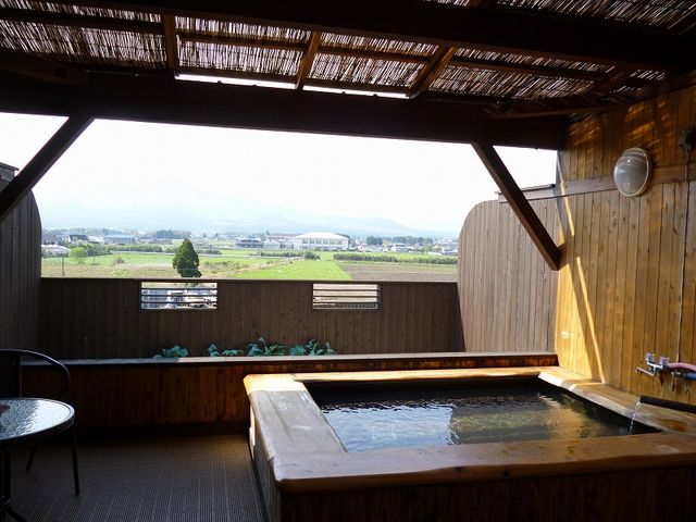 展望露天_内牧温泉