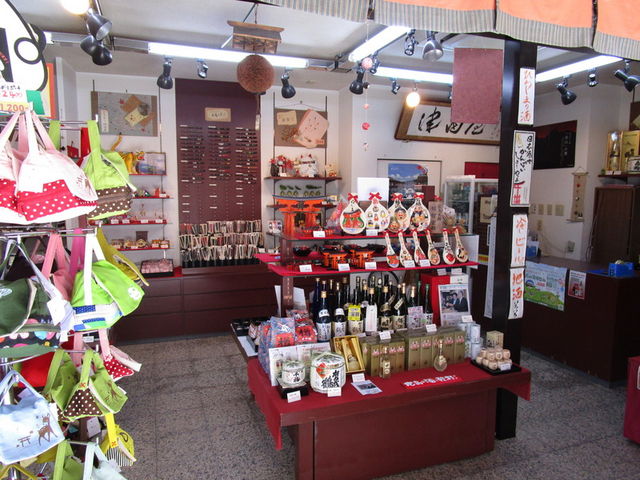 店内_津田屋