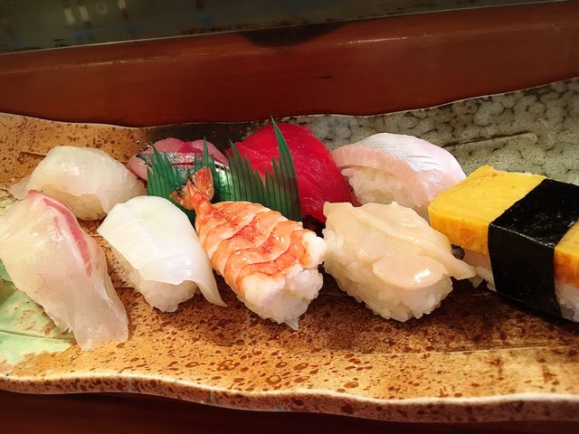 ランチ握り 950円_こうの寿司