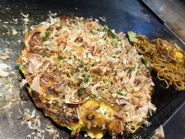 お好み焼き 鰹節が踊るー!_味乃家