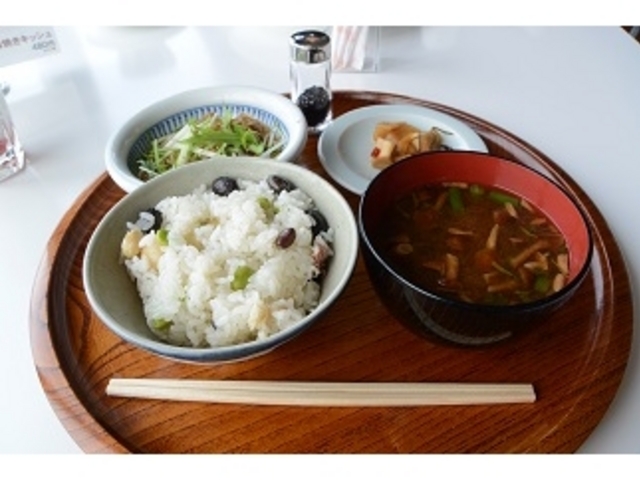 おこわ定食_六花亭 春採店