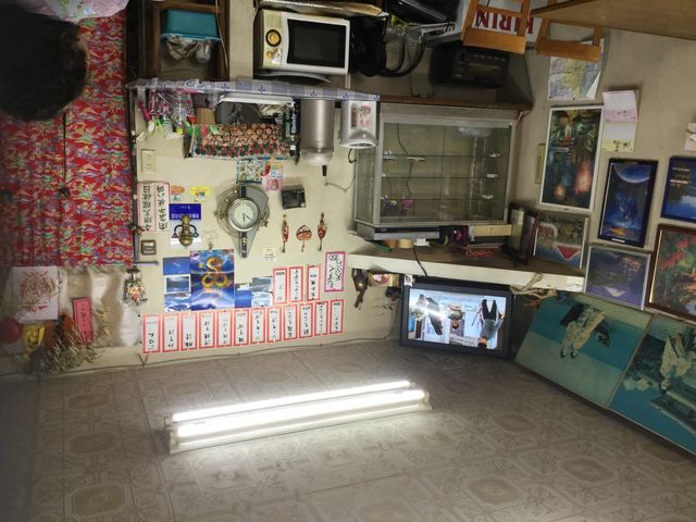 店内(逆さまです)_マルトミ食堂