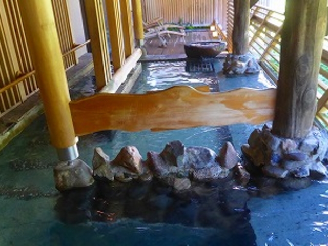岩手県・八幡平市・叺田・新安比温泉(露天風呂)_新安比温泉静流閣