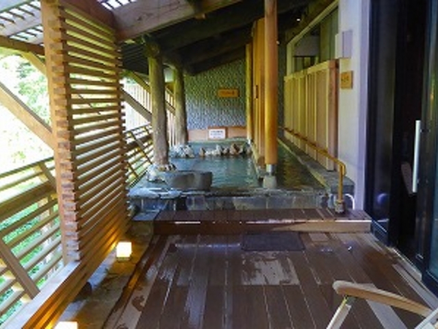 岩手県・八幡平市・叺田・新安比温泉(露天風呂)_新安比温泉静流閣