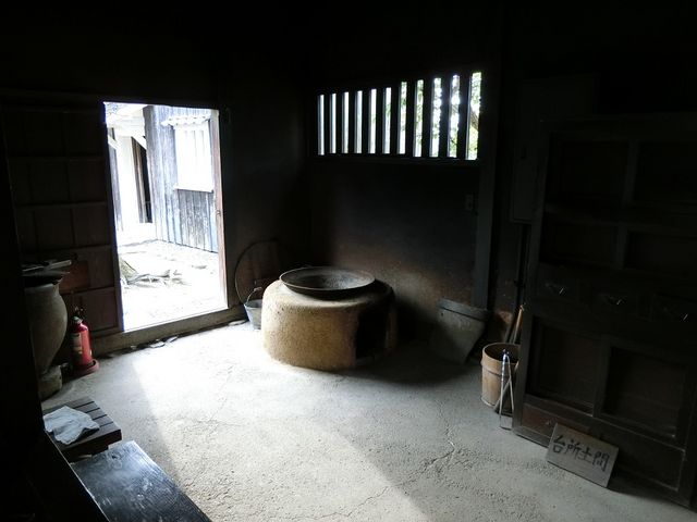 大原邸 土間の台所_杵築武家屋敷