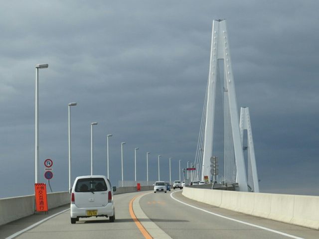 新湊大橋の上_新湊大橋