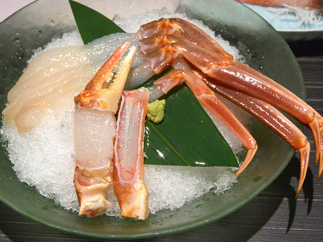 カニ刺し_越前松島 民宿 あらや
