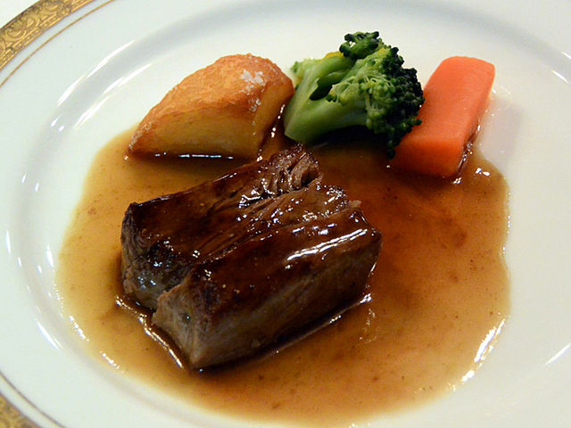 五島の牛肉野菜添え_カウベル