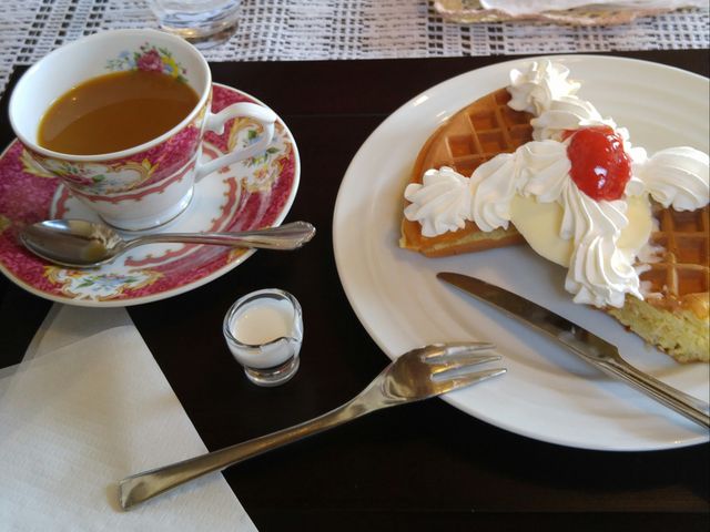 クリームワッフルセット_プチ珈琲館