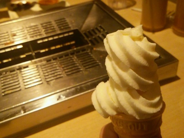 ソフトクリームもどうぞ_神楽食堂 串家物語 モザイク神戸店