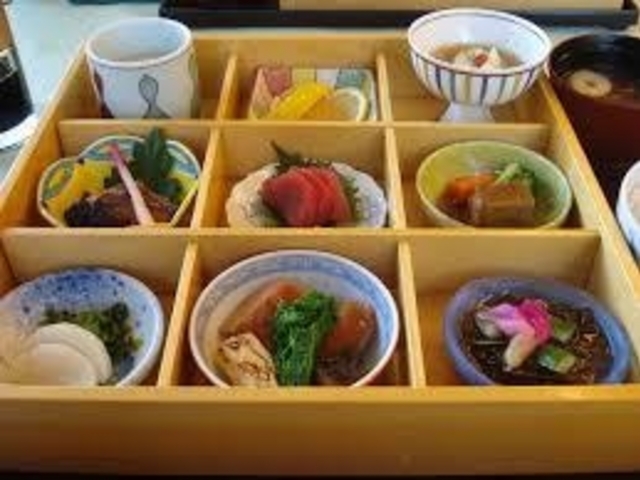 お弁当_レストラン瀬音 ニューウェルシティ湯河原内