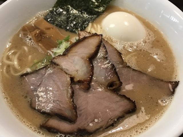 クリーミィーなスープで美味しかったです。_らーめん こてつ