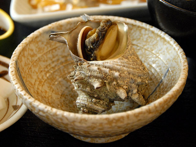 仙水 定食につくサザエのつぼ焼き_丸だい仙水