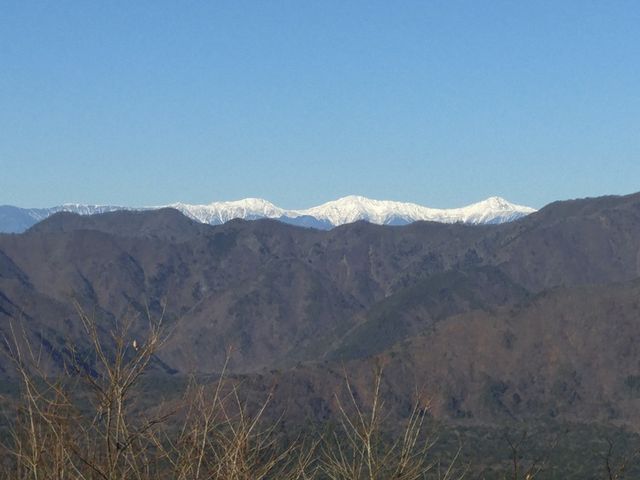 日本第二峰 南アルプス北岳が見える_紅葉台ドライブイン