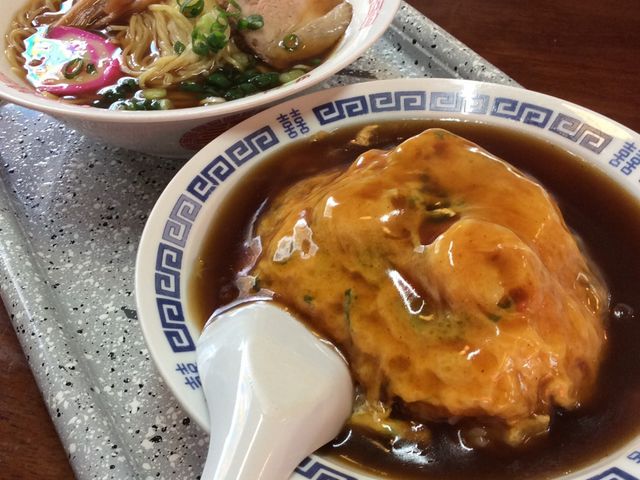 天津飯とラーメンセット_満来軒