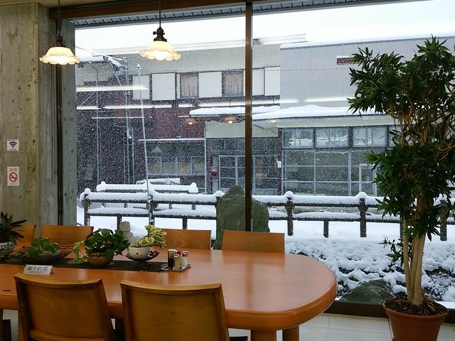 店内_安富屋