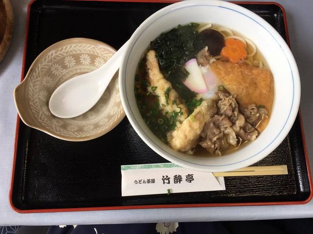 トッピングがいっぱいで豪華_五島うどん竹酔亭本店