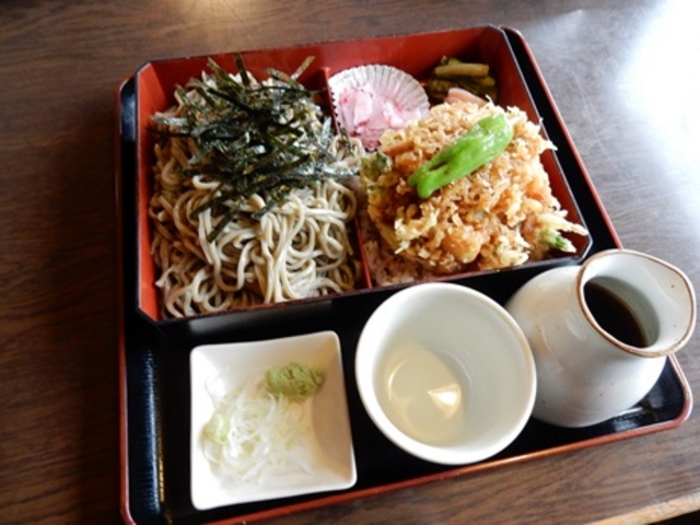 そば弁当そば大盛_くるまや国道店