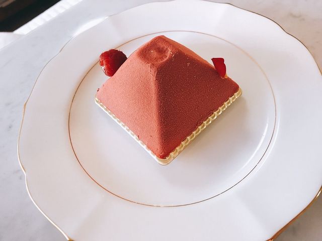 シャモニー_ガトードボワ A LA MAISON 本店